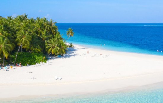 White sandy beach in the Indian Ocean